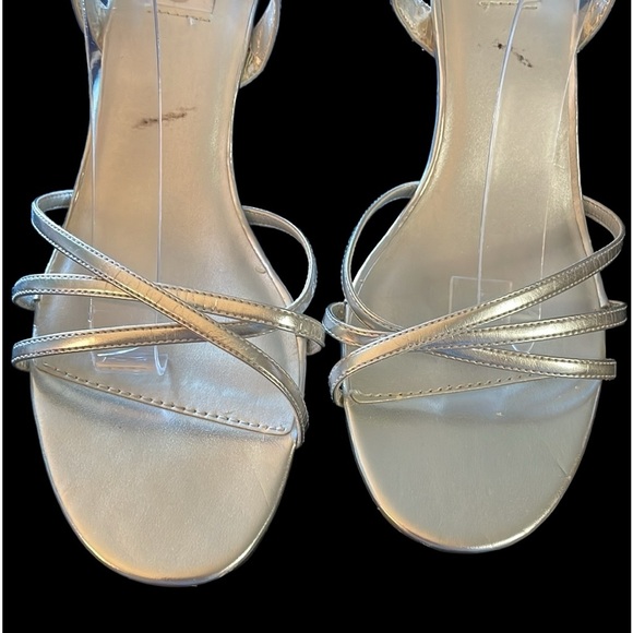 Private Collection by Dyeables FlamingoSilver Strappy Formal Sandals Size 10B - Picture 4 of 16